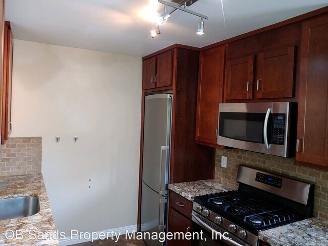Building Photo - 1501-1505 Robinson Ave