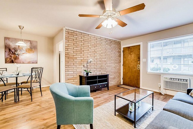 Foto del edificio - 6218 Gehring St