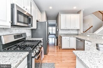 Building Photo - 2923 Hunters Glen Way