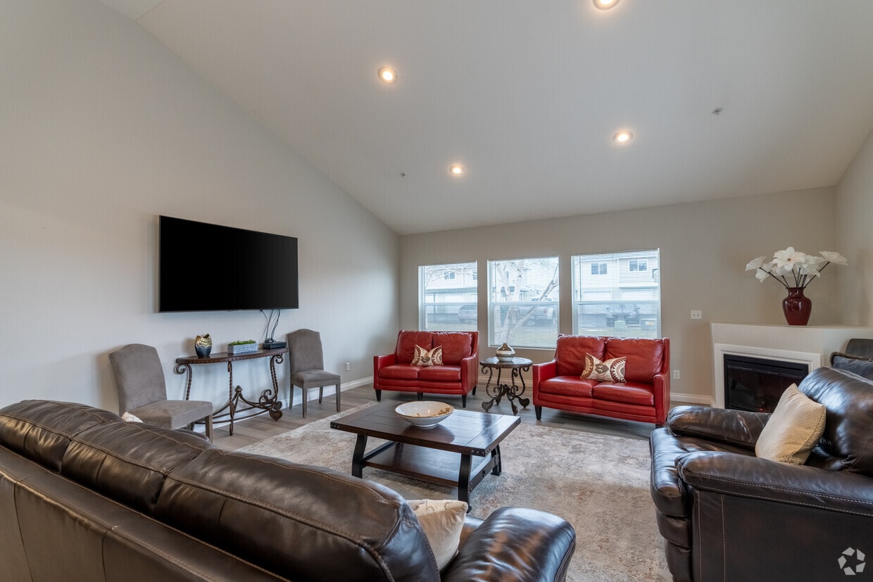 Bentley Apartments Apartments in Spokane, WA