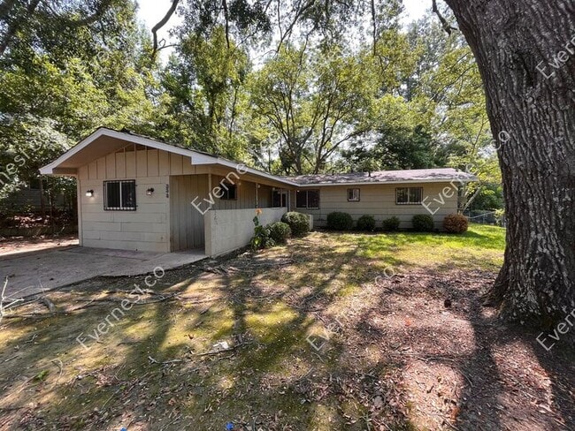 Building Photo - 338 Queen Julianna Ln