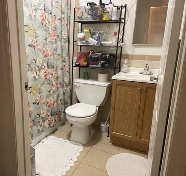 Foto del edificio - 1772A Pacific St