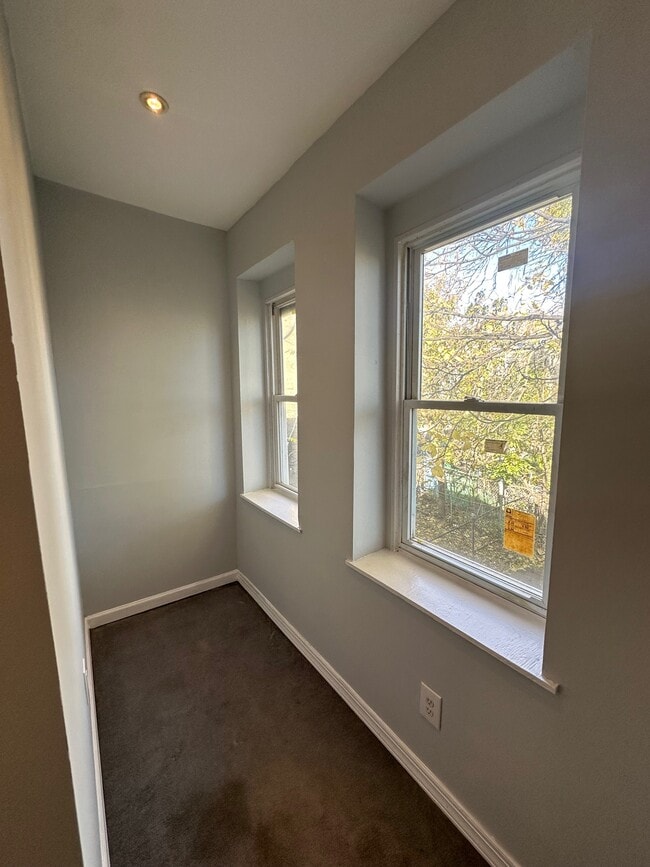 Building Photo - 4947 Hoopes St