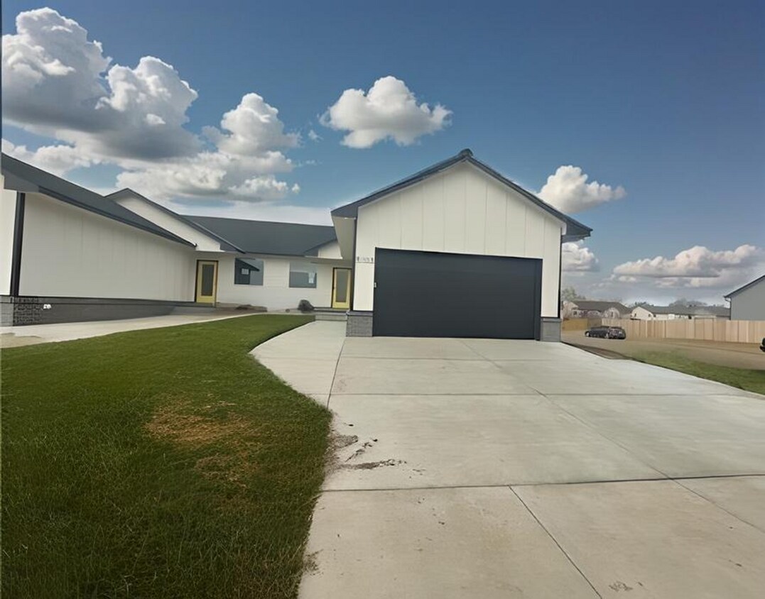 Foto principal - 5115/17 S Chase Ave