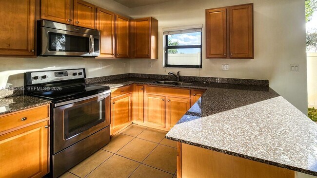 Foto del edificio - 470 NE 194th Terrace