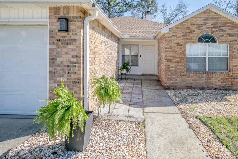 Foto principal - 991 Southern Oaks Ct