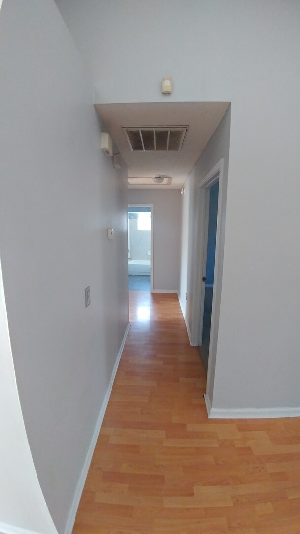 Foto del edificio - Welcome to this charming 3 bedroom, 2 bath...