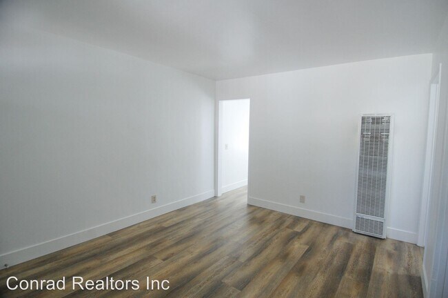 Building Photo - 306 Cazador Ln