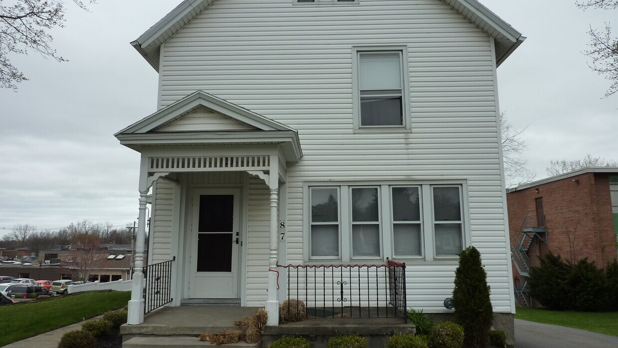 87 W Main St, ster, NY 14580 House Rental in ster, NY