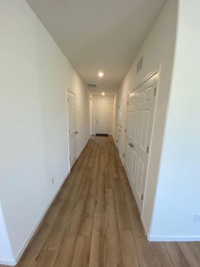 Foto del edificio - Solar Pet Friendly Single Story Home in Fo...