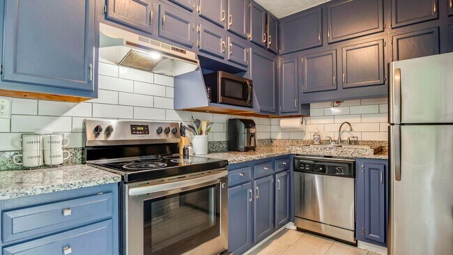 Foto del edificio - 2229 S Shelby St