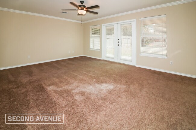 Foto del edificio - 7618 Cold Springs Dr