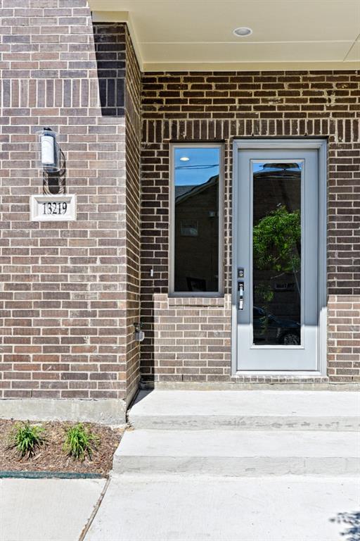 Foto del edificio - 13219 Goodland St