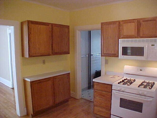 Foto del edificio - 1881 E Main St