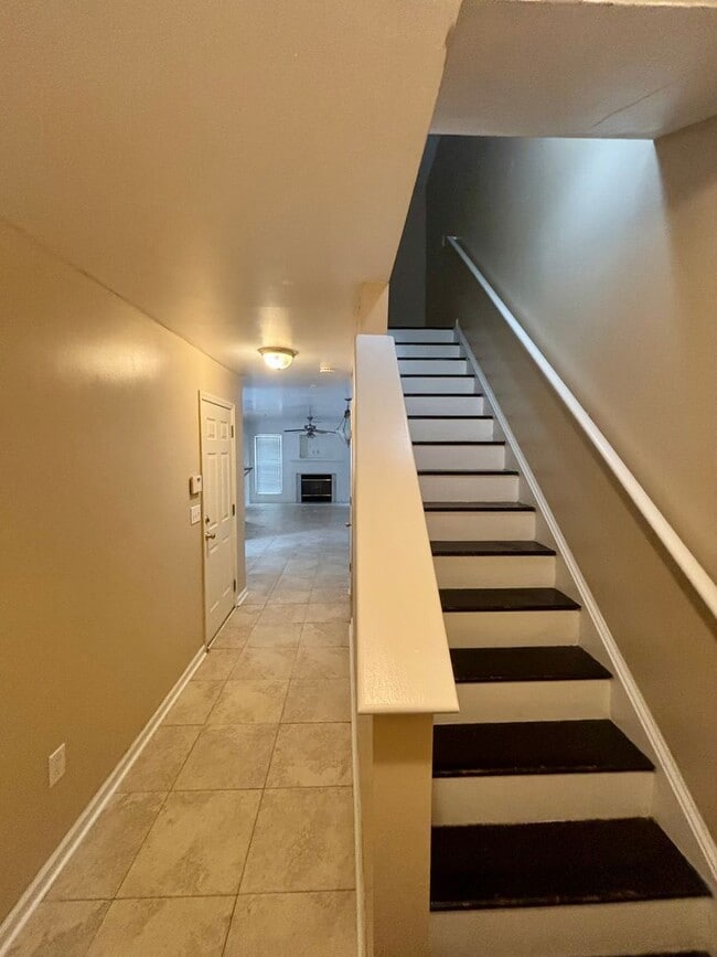 Building Photo - 141 Chastain Loop