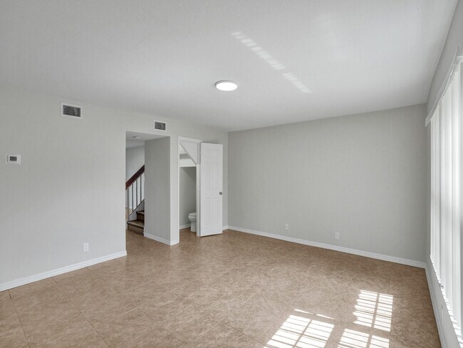 Foto del edificio - 8503 NW 35th Ct