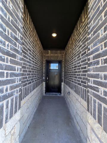 Foto del edificio - 5717 Rushing River Wy