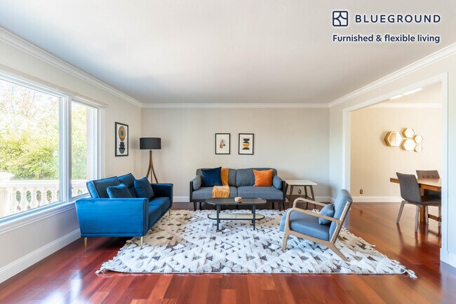 Building Photo - 120 Belvue Dr
