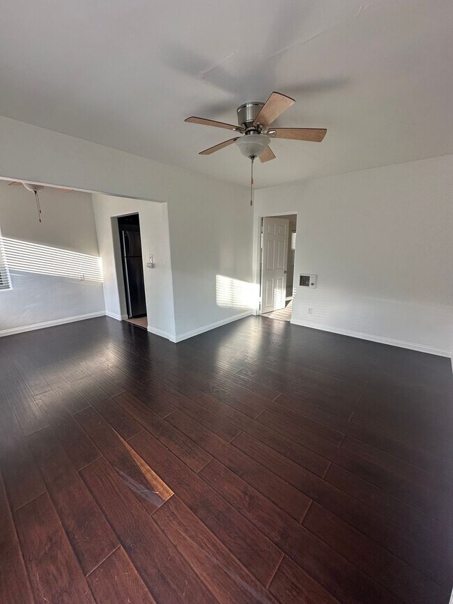Building Photo - 4533 Idaho St