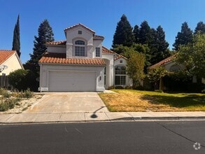 Building Photo - 167 Suncrest Way