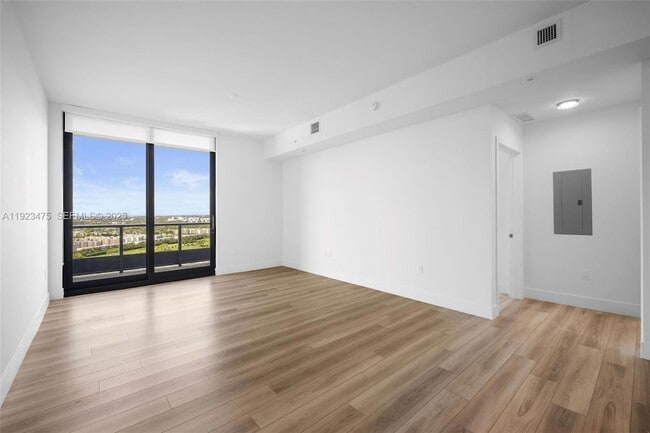 Foto del edificio - 101 Diplomat Pkwy