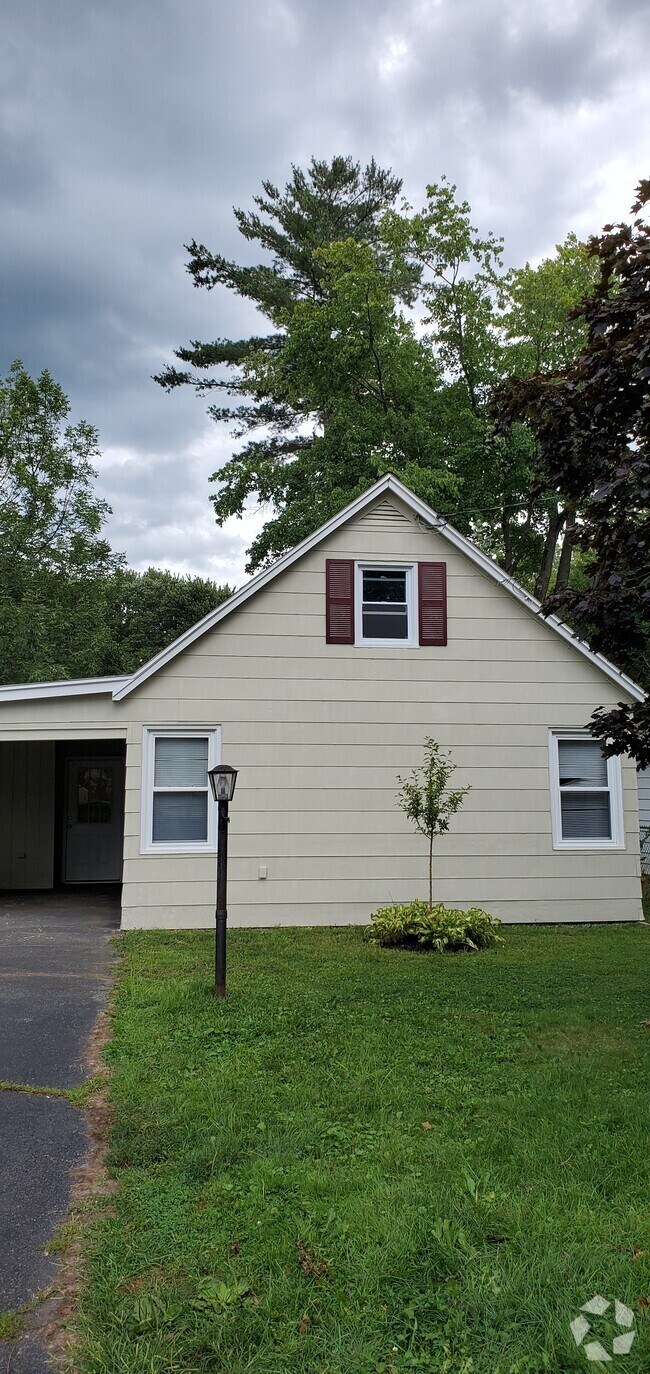 Apartments For Rent in Kirkville, NY with Parking 3 Rentals