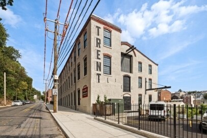 Building Photo - Trent Manayunk