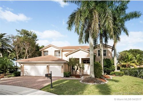 Foto del edificio - 792 Regal Cove Rd