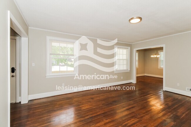 Building Photo - 1807 Kennedy Dr