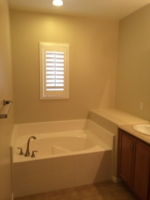 Foto del edificio - Valencia - Gorgeous 3 + 2.5 West Hills Condo