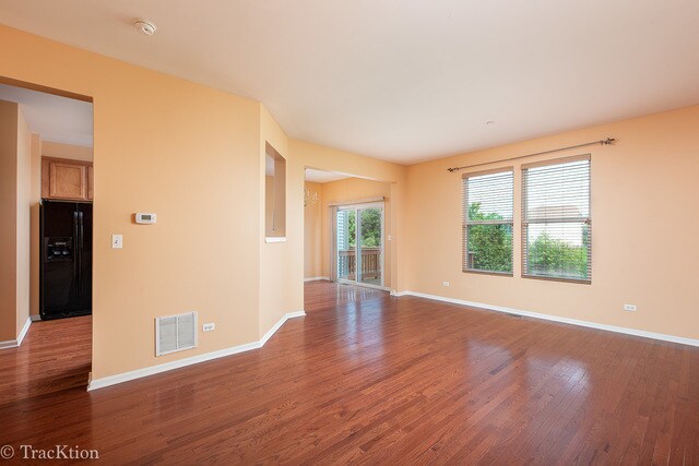 Building Photo - 1584 Yellowstone Dr