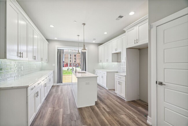 Foto del edificio - 2429 N 3rd St