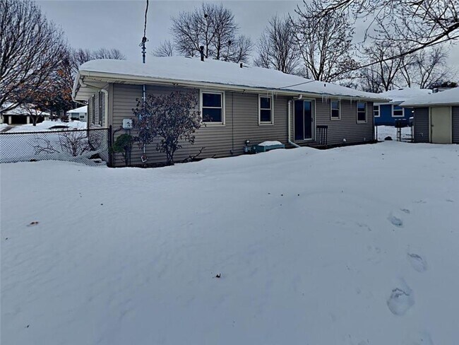 Building Photo - 8112 Upton Ave S