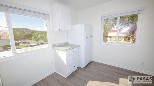 Foto del edificio - Newly remodeled ADU in a great neighborhood! All utilities paid.