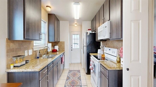 Building Photo - 1113 Gridiron Dr