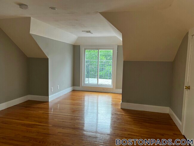 Foto del edificio - 152 Winchester St