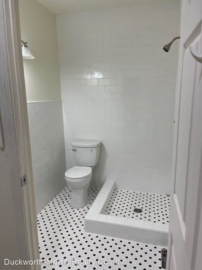 Foto del edificio - 6 br, 3 bath House - 1409 Caplewood Drive
