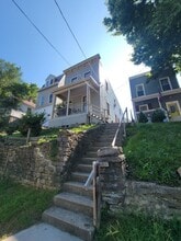 Building Photo - 538 Grand Ave