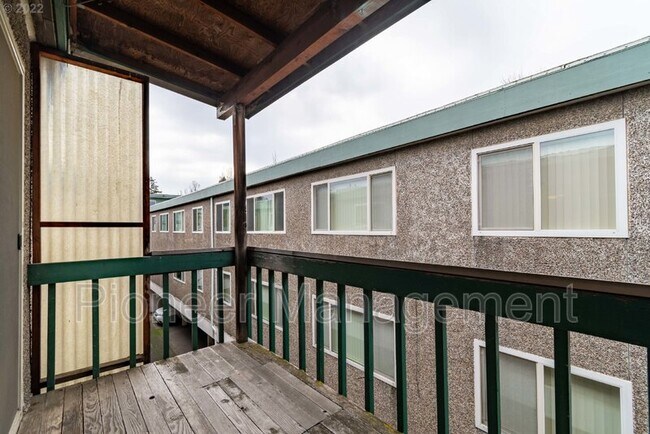 Foto del edificio - 1424 E 18th Ave