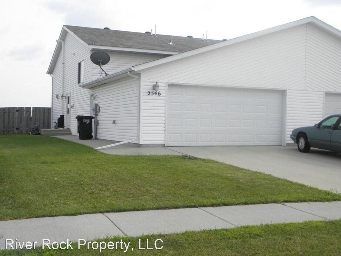 Foto principal - 3 br, 2 bath House - 2546 Amber Valley Ct S