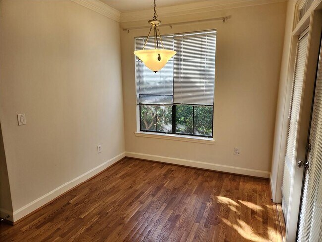 Foto del edificio - 3777 Peachtree Rd NE