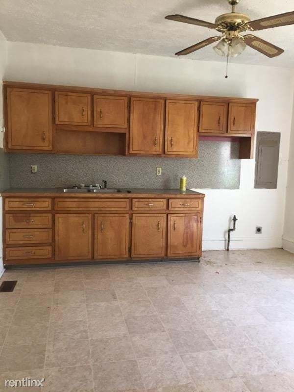 Building Photo - 2 br, 1 bath House - 314 Henry St