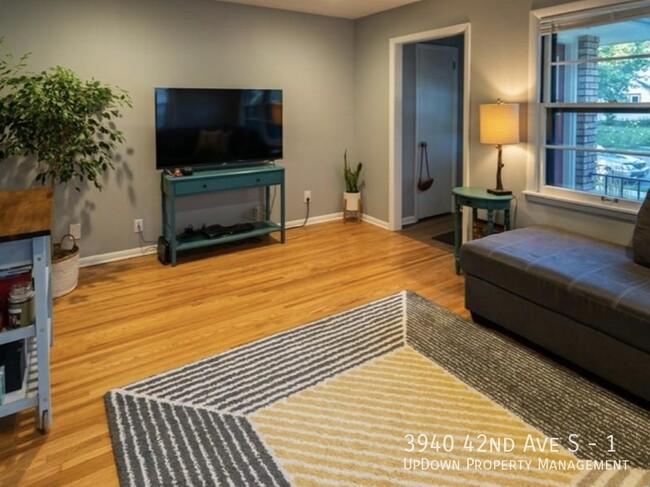 Foto del edificio - 3940 42nd Ave S