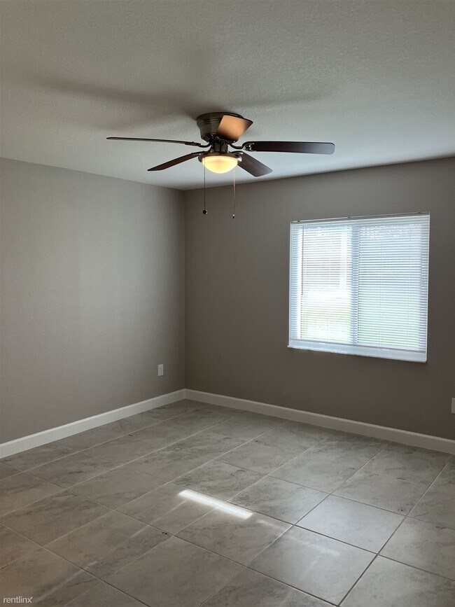 Foto del edificio - 3 br, 2 bath Duplex - 129 Boundary Bouleva...