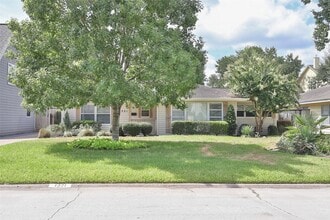 Building Photo - 1321 Thornton Rd