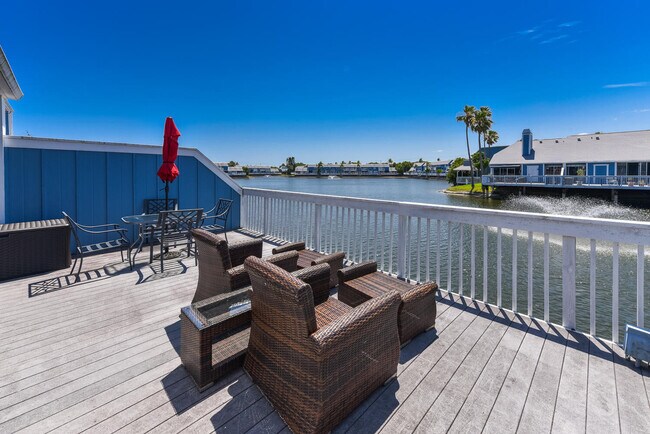 Building Photo - 209 Ocean Dunes Cir