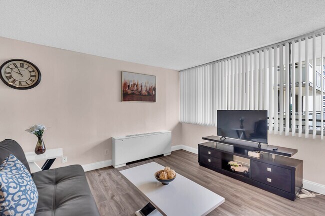 Foto del edificio - 320 23rd St S