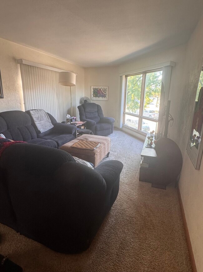 Foto del edificio - 2108 Campbell Rd