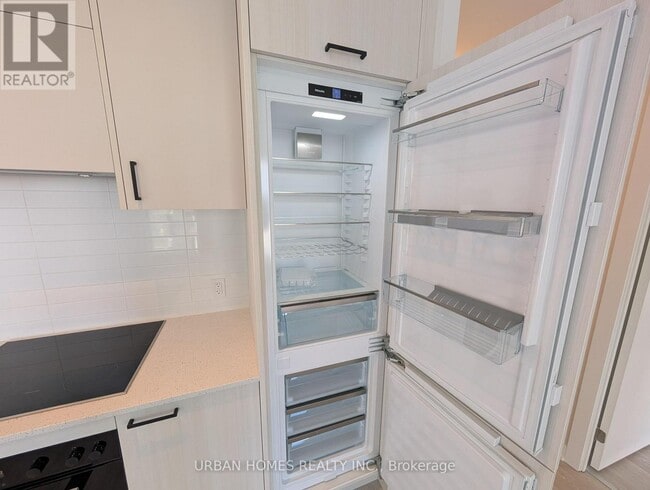 Building Photo - 1 Quarrington Lane