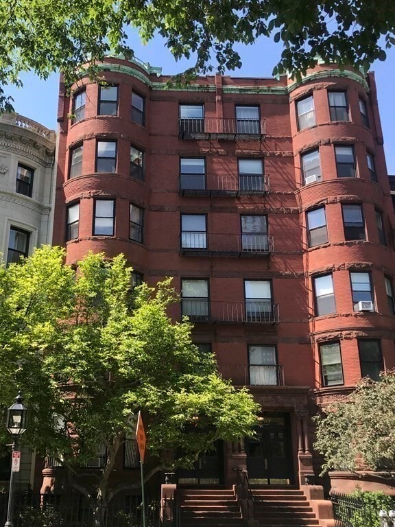 Building Photo - 295 Commonwealth Ave
